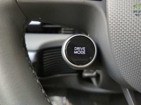 Used 2026 Hyundai Ioniq 5 SE RWD image 41