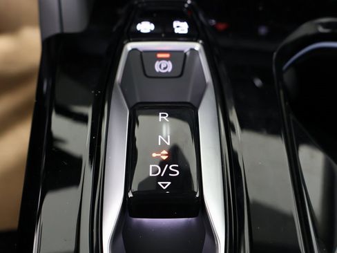 New 2025 Audi Q5 Prestige image 3