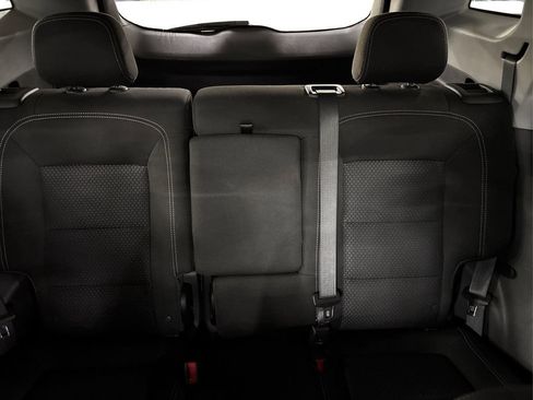 Used 2024 GMC Terrain SLE image 17