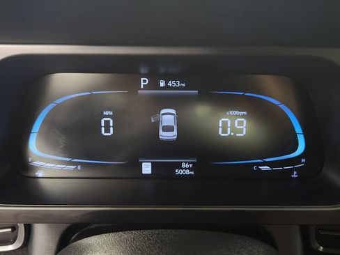 Certified 2025 Hyundai Elantra Sport FWD image 21