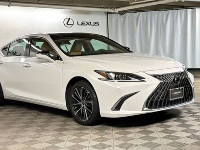 Certified 2023 Lexus ES 350 w/ Premium Package