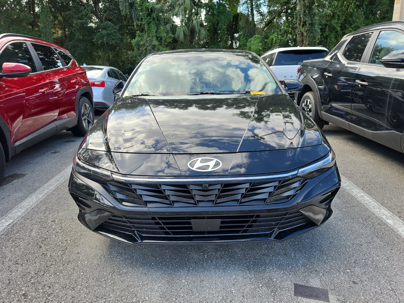 Used 2024 Hyundai Elantra Limited FWD image 8