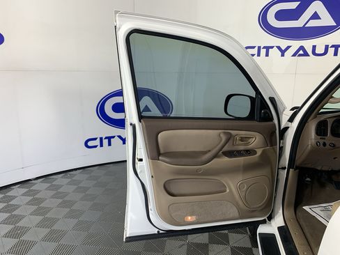 Used 2003 Toyota Sequoia Limited RWD image 13