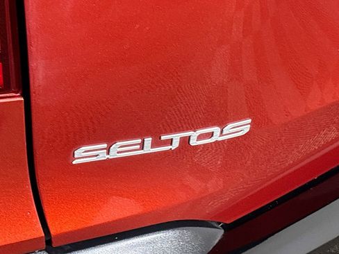 Certified 2025 Kia Seltos SX image 25