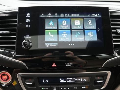 Used 2019 Honda Pilot Touring image 9
