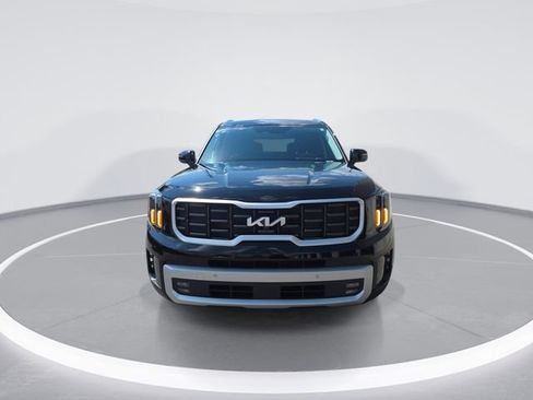 Used 2024 Kia Telluride SX Prestige w/ Towing Package AWD/4WD image 3