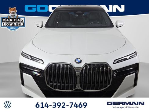 Used 2025 BMW 740i xDrive 740i xDrive image 3