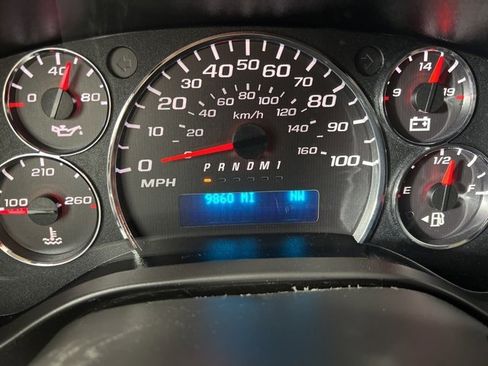 Used 2024 GMC Savana 2500 Extended image 25