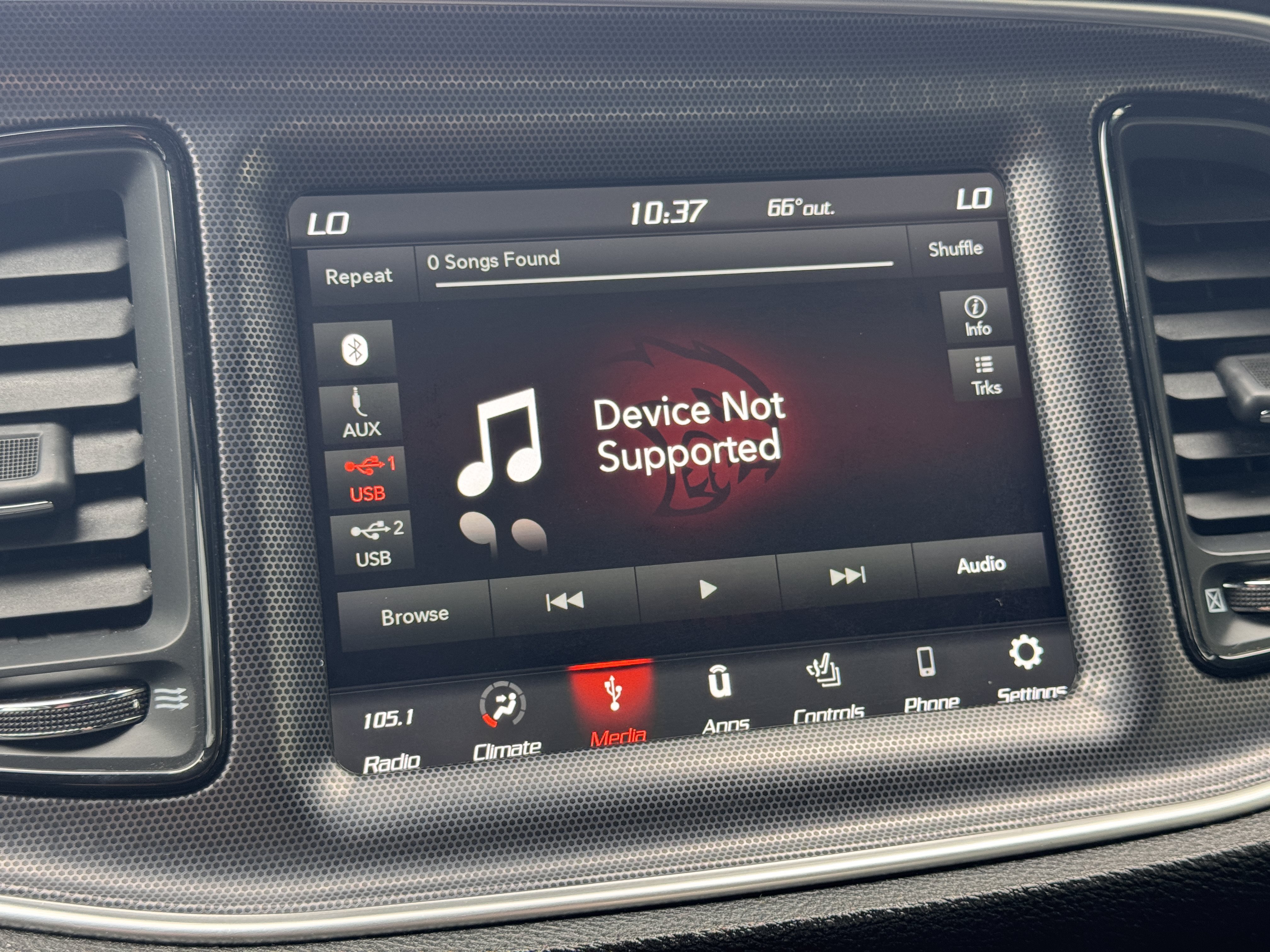 Used 2018 Dodge Challenger R/T Scat Pack w/ Leather Interior Group RWD image 22