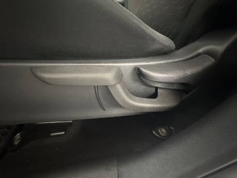 Used 2023 Nissan Kicks SV FWD image 16
