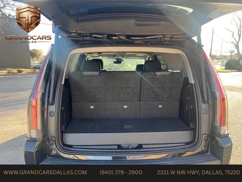 Used 2017 Cadillac Escalade Luxury image 10