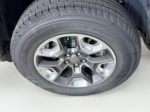 Used 2019 Jeep Cherokee Trailhawk image 36