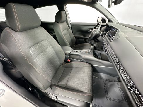 Used 2025 Honda HR-V Sport image 26