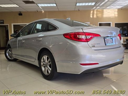 Used 2016 Hyundai Sonata SE image 3