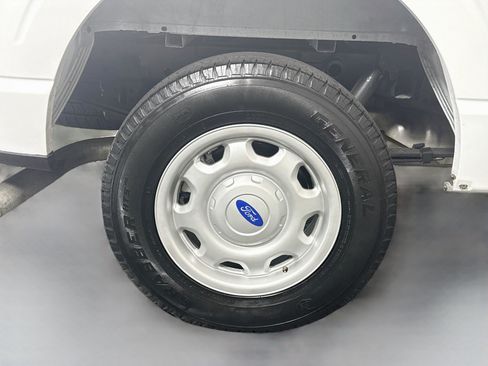 Used 2021 Ford F150 XL w/ Trailer Tow Package RWD image 32