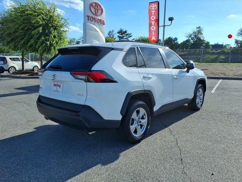 Certified 2020 Toyota RAV4 XLE w/ Convenience Package FWD image 4