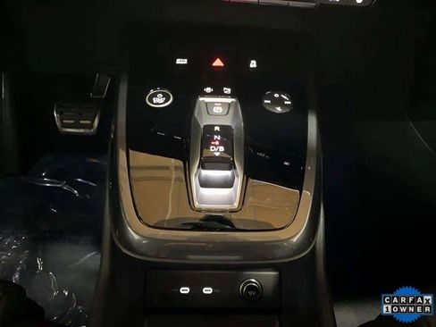 Used 2024 Audi Q4 e-tron Premium Plus w/ Premium Plus image 59