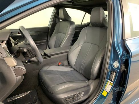Used 2025 Toyota Camry XSE FWD image 25