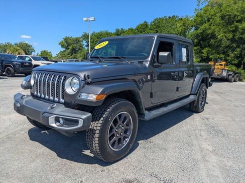 Used 2022 Jeep Gladiator Overland w/ Trailer Tow Package AWD/4WD image 8