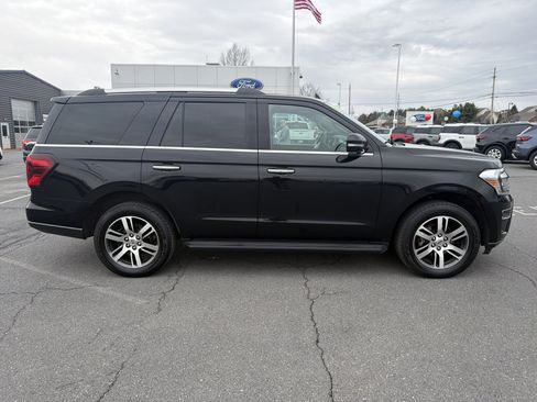Used 2024 Ford Expedition Limited image 2