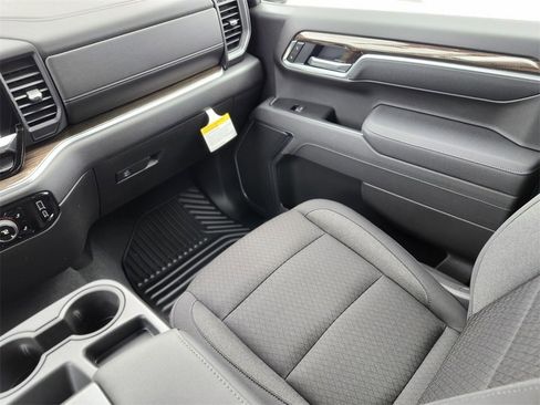 New 2026 Chevrolet Silverado 1500 LT image 13