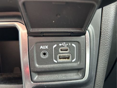 Certified 2023 Jeep Wrangler Sport image 19