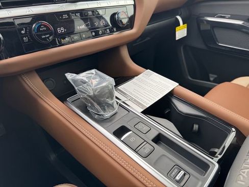 New 2026 Nissan Pathfinder Platinum FWD image 20