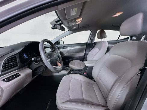 Used 2020 Hyundai Elantra SEL FWD image 20