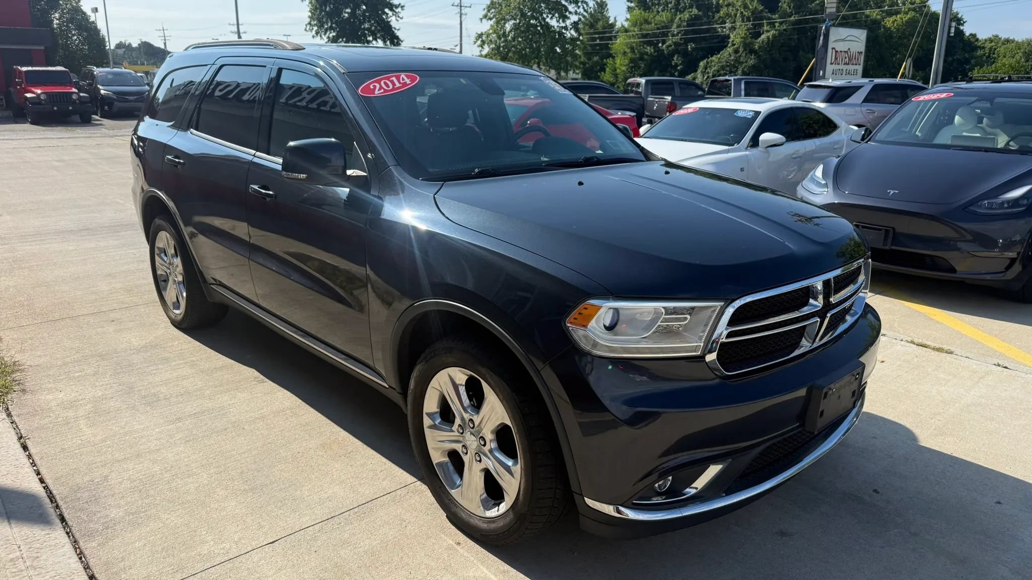 Used 2014 Dodge Durango Limited w/ Premium Group AWD/4WD image 2