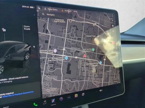 Used 2024 Tesla Model Y Long Range image 12