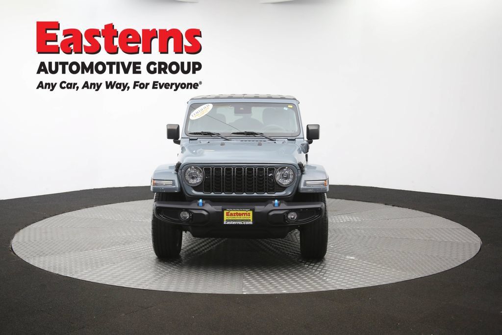 Used 2024 Jeep Wrangler Unlimited w/ Convenience Group AWD/4WD image 55