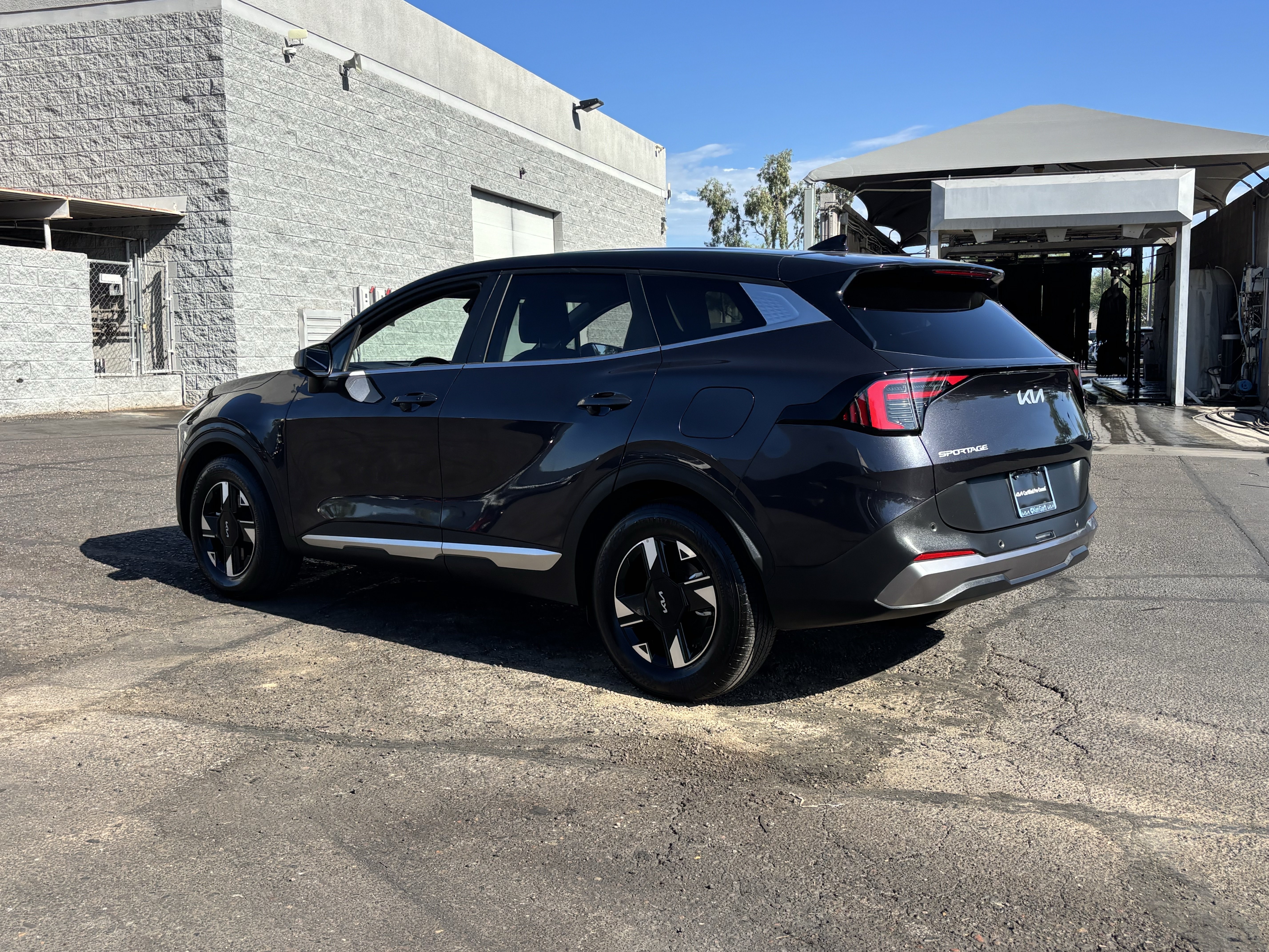 Certified 2026 Kia Sportage LX FWD image 4