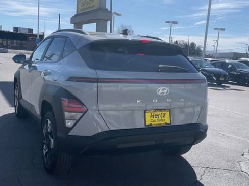 Used 2025 Hyundai Kona SEL image 8