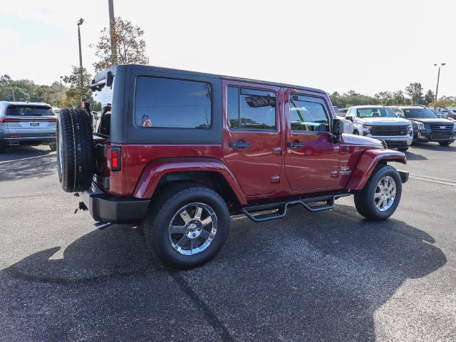 Used 2011 Jeep Wrangler Unlimited Sahara w/ Dual Top Group AWD/4WD image 10