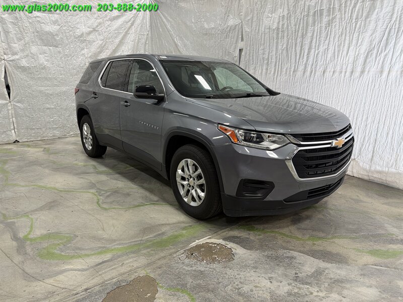 Used 2021 Chevrolet Traverse LS AWD/4WD image 2