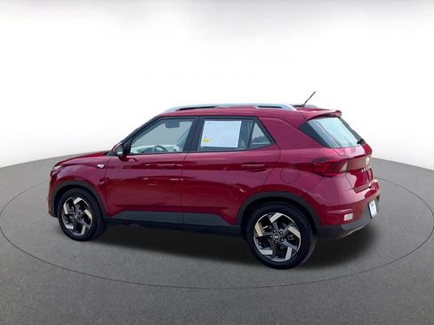 Used 2026 Hyundai Venue SEL FWD image 10