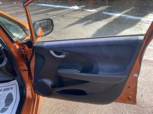 Used 2011 Honda Fit Sport image 21