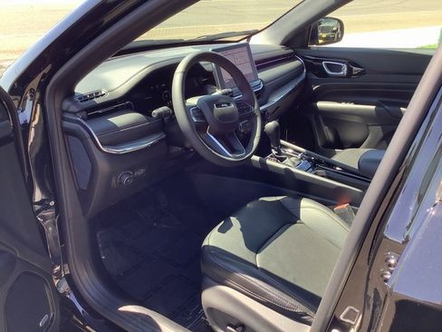 Used 2023 Jeep Compass High Altitude w/ Driver Assist Group I image 7