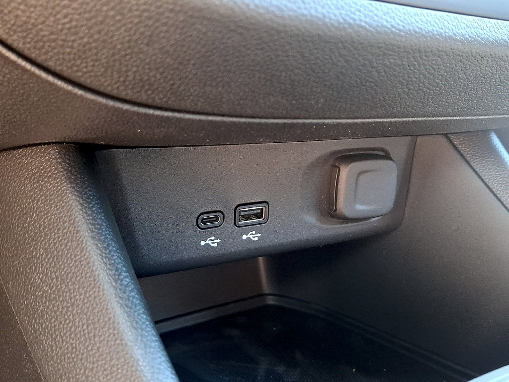 New 2026 Buick Envista Sport Touring w/ Convenience I Package FWD image 16