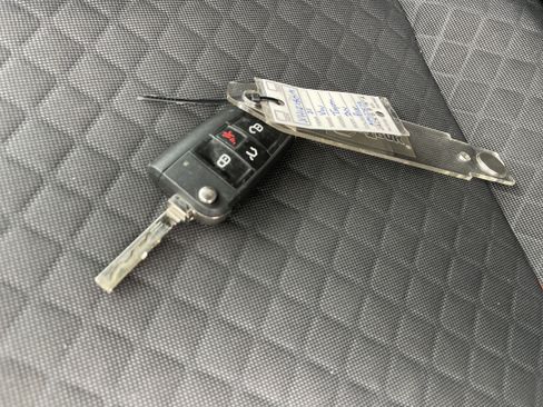 Used 2021 Volkswagen Tiguan S FWD image 34