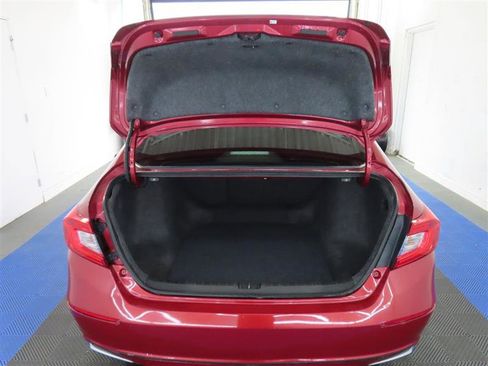 Used 2020 Honda Accord EX image 8