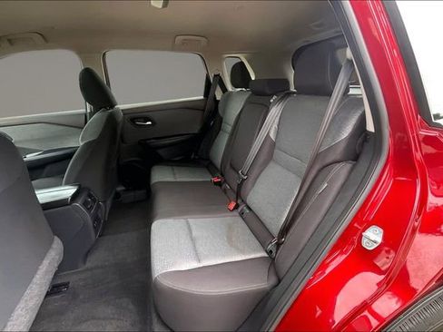 Used 2023 Nissan Rogue SV FWD image 24