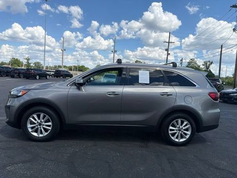 Used 2019 Kia Sorento FWD w/ Option Group 020 image 4