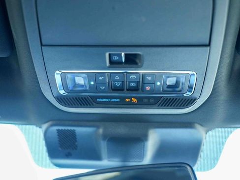 Used 2023 Ford F450 Platinum w/ FX4 Off-Road Package AWD/4WD image 44