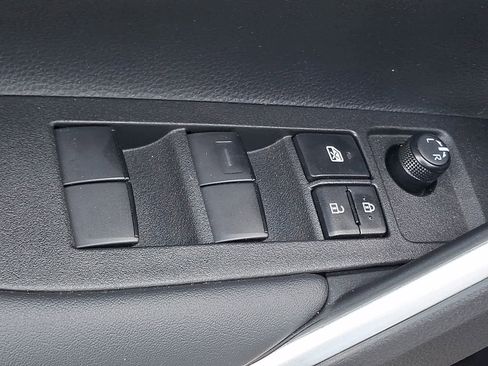 Used 2026 Toyota Corolla Cross AWD Hybrid w/ Convenience Package image 27