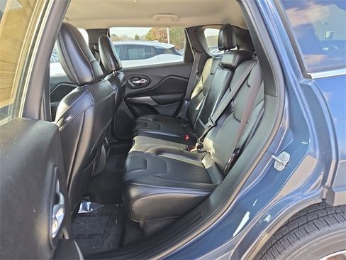 Used 2021 Jeep Cherokee Latitude Lux image 17