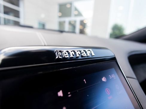 Used 2022 Ferrari Roma RWD image 42