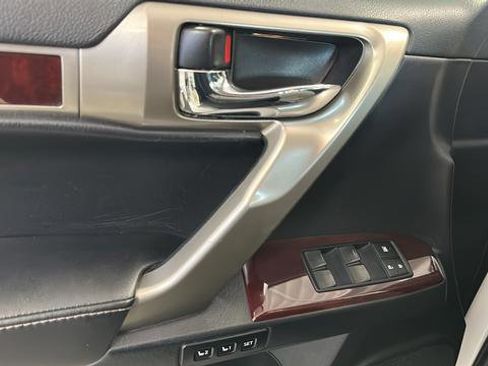 Used 2019 Lexus GX 460 Premium AWD/4WD image 21