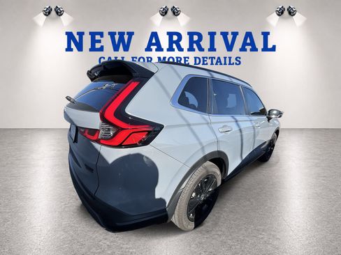 Used 2023 Honda CR-V Sport Touring image 6