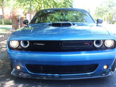 Used 2016 Dodge Challenger R/T Scat Pack RWD image 4